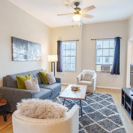 Bright & Modern 3Br And 1Ba In Logan Square Apartment
